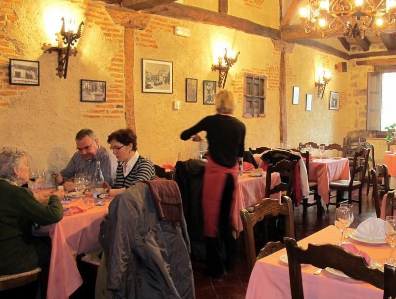 La Casa Vieja Guest House Turégano Eksteriør bilde